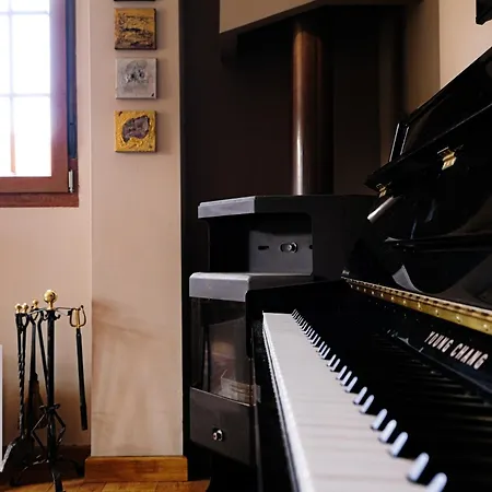 Reina De La Paz En San Sebastian De Garabandal *