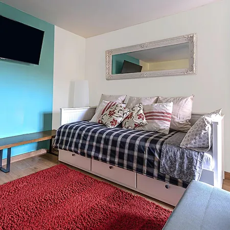 Reina De La Paz En San Sebastian De Garabandal *