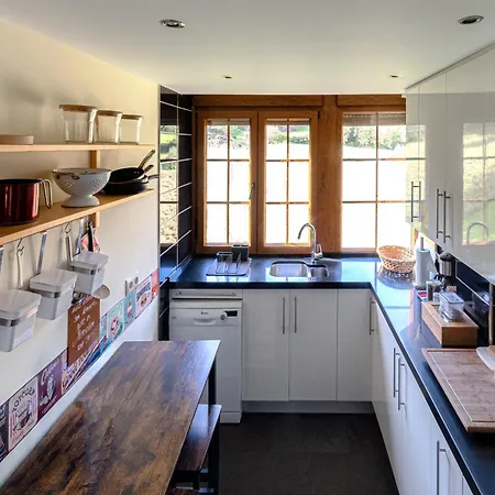 Reina De La Paz En San Sebastian De Garabandal דירה