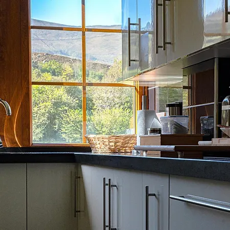 Reina De La Paz En San Sebastian De Garabandal