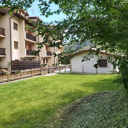 Reina De La Paz En San Sebastian De Garabandal Lejlighed *