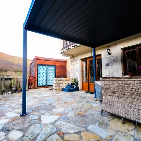 Reina De La Paz En San Sebastian De Garabandal *