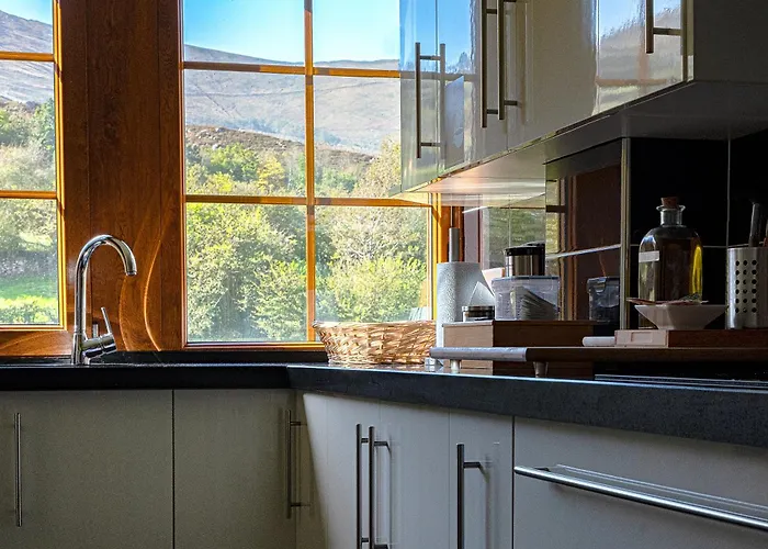 Reina De La Paz En San Sebastian De Garabandal