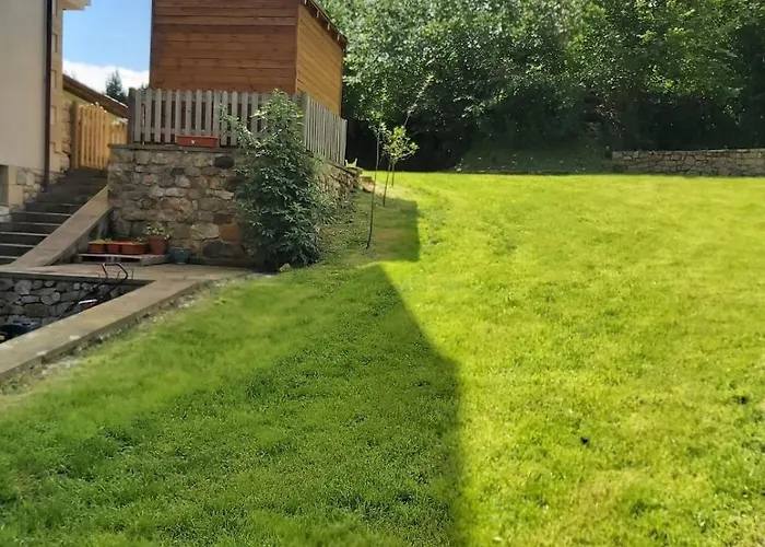 Reina De La Paz En San Sebastian De Garabandal * Rionansa