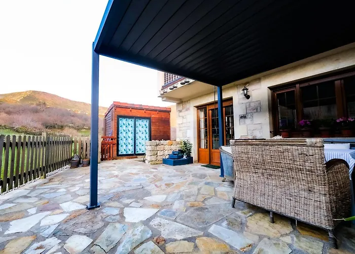 Reina De La Paz En San Sebastian De Garabandal *